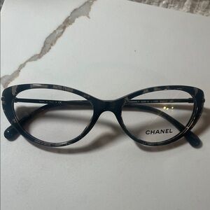 Authentic CHANEL black and crystal Cat-Eye Glasses 3296-B black stones on temple